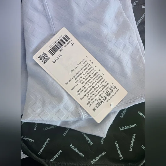 NWT Lululemon Athletica 3D Jacquard Diamond Train HighRise 25" SIZE10 Blue W/bag - Picture 3 of 11